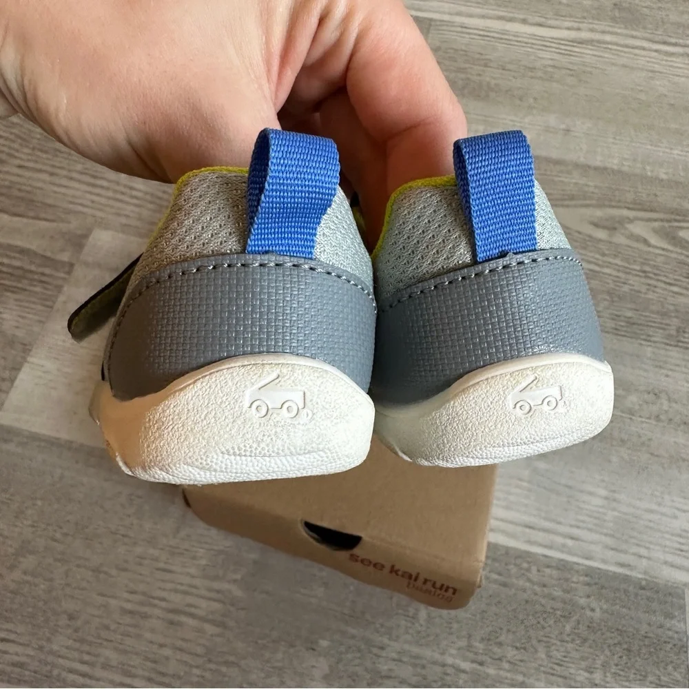 See Kai Run Gray Sneakers with Blue and Neon Accents Toddler 6 - Picture 5 of 6